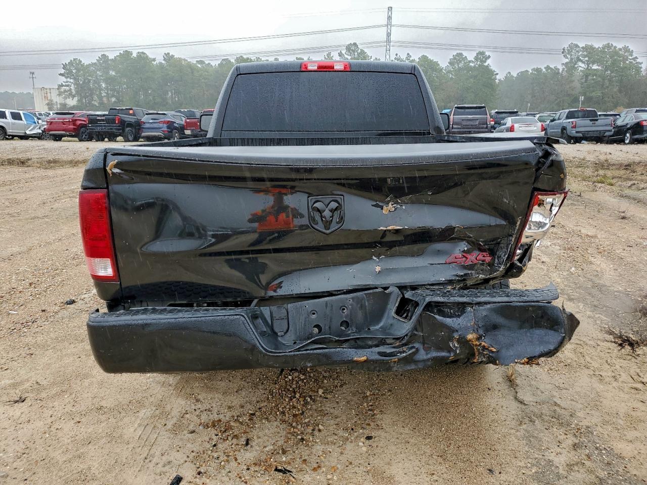 2018 RAM 1500 ST photo 6