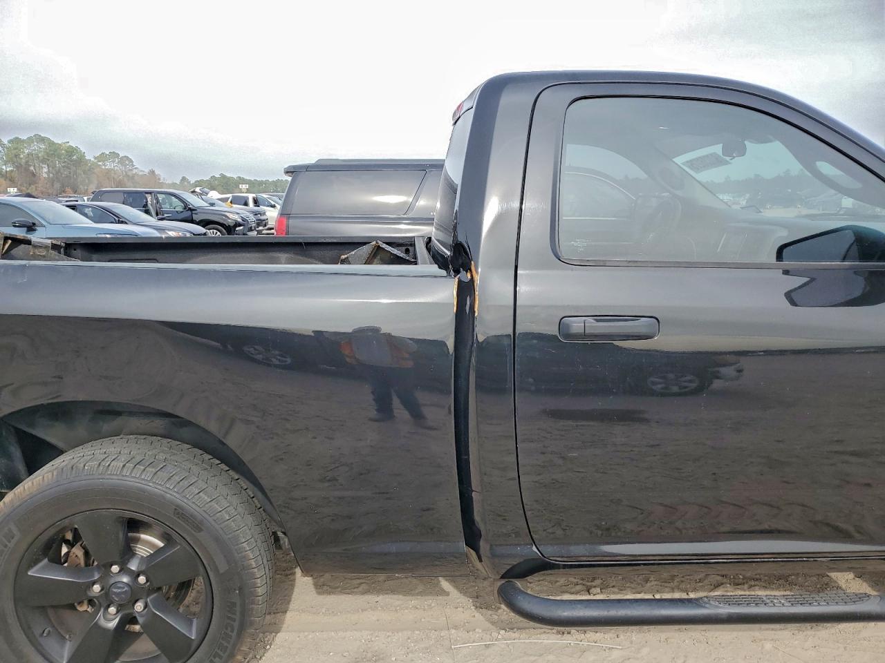 2018 RAM 1500 ST photo 10