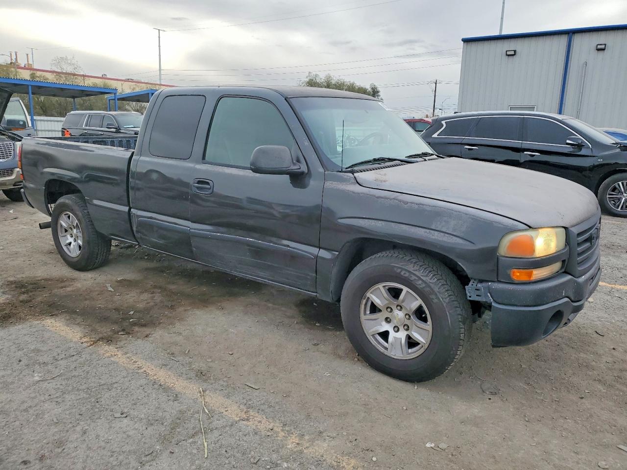 2004 GMC NEW SIERRA C1500 photo 4
