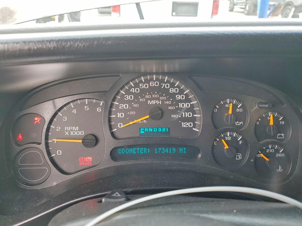 2004 GMC NEW SIERRA C1500 photo 9