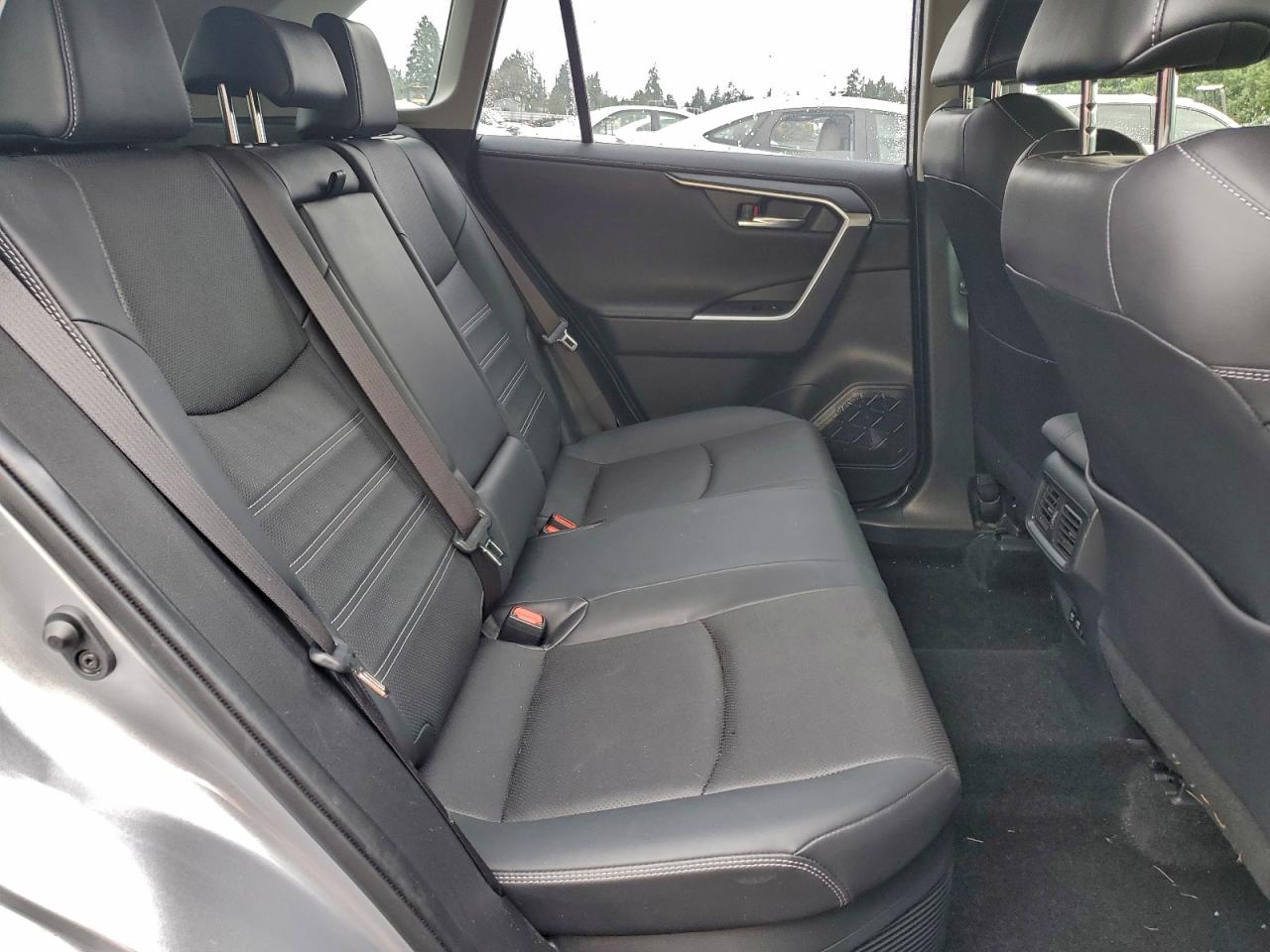 2019 TOYOTA RAV4 LIMITED photo 11