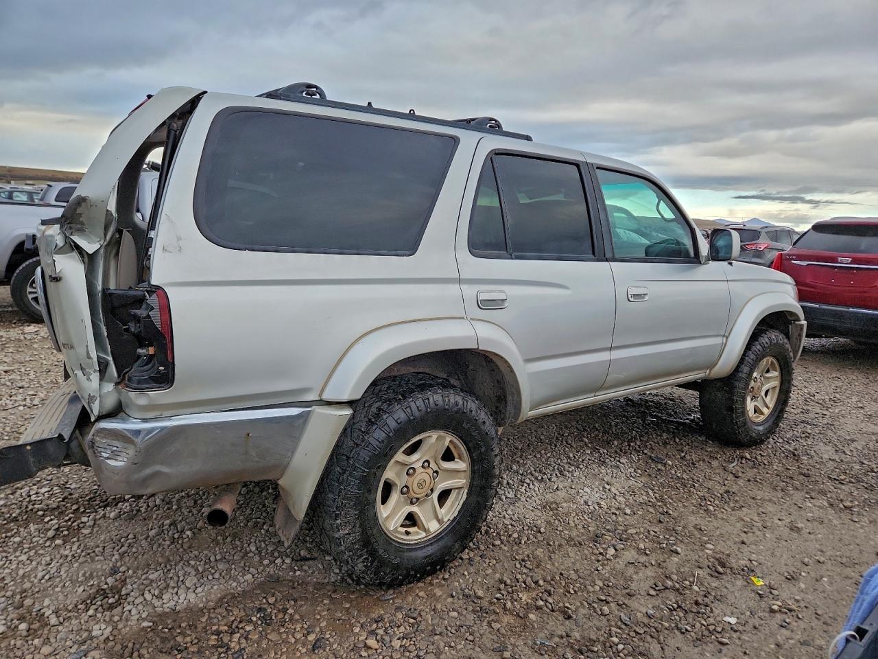 2002 TOYOTA 4RUNNER SR5 photo 5