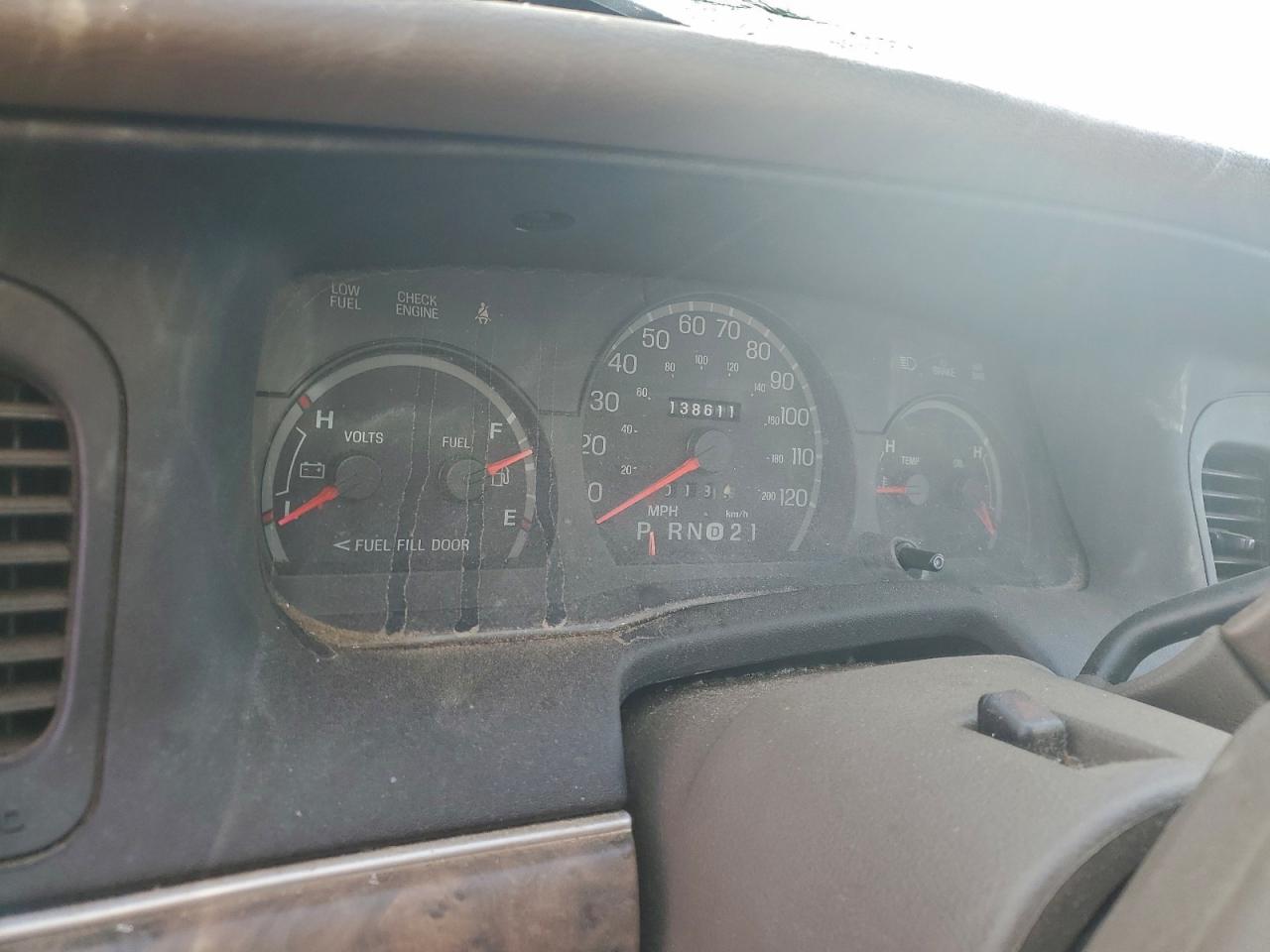 1999 FORD CROWN VICTORIA LX photo 17