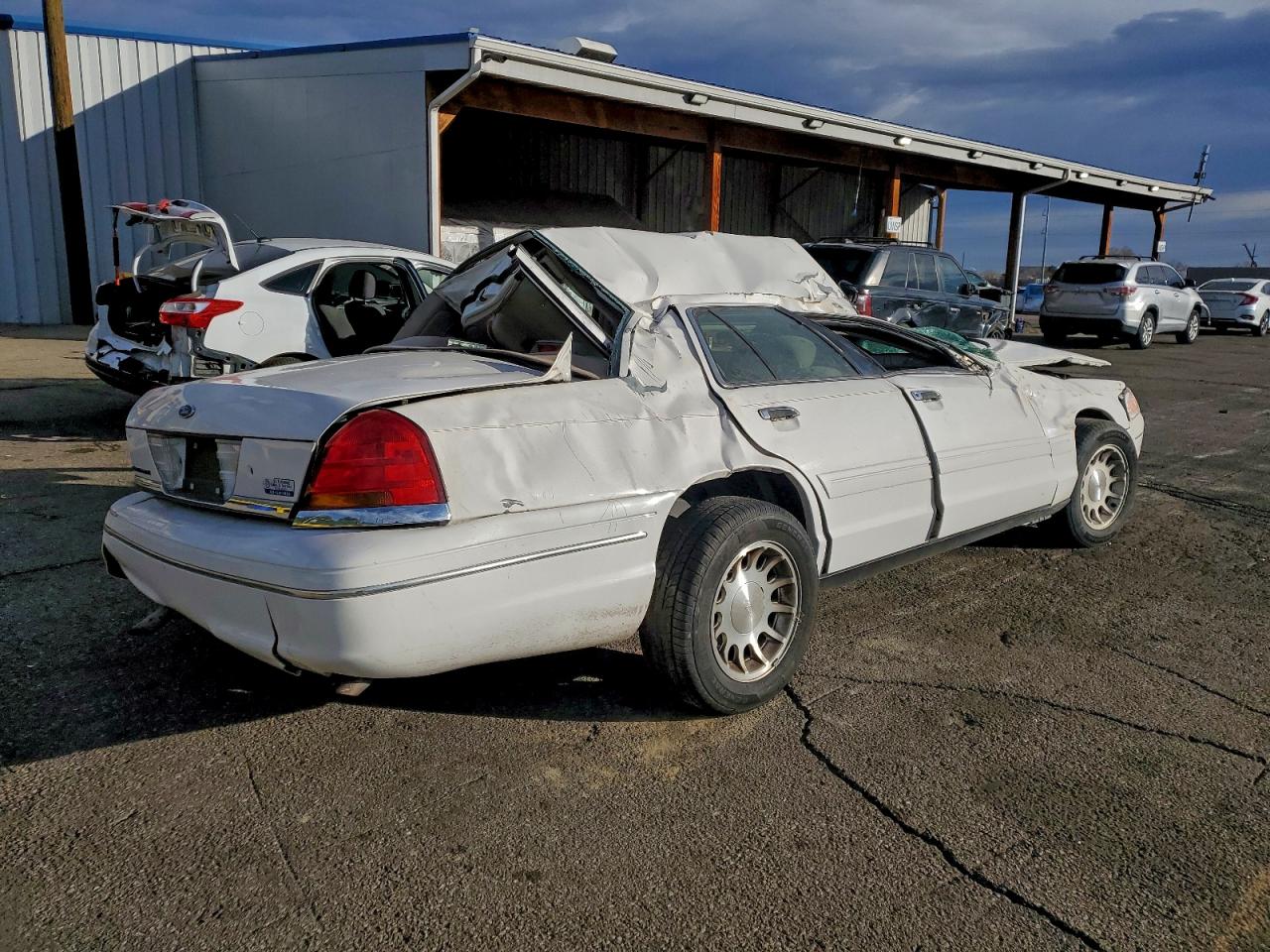 1999 FORD CROWN VICTORIA LX photo 5