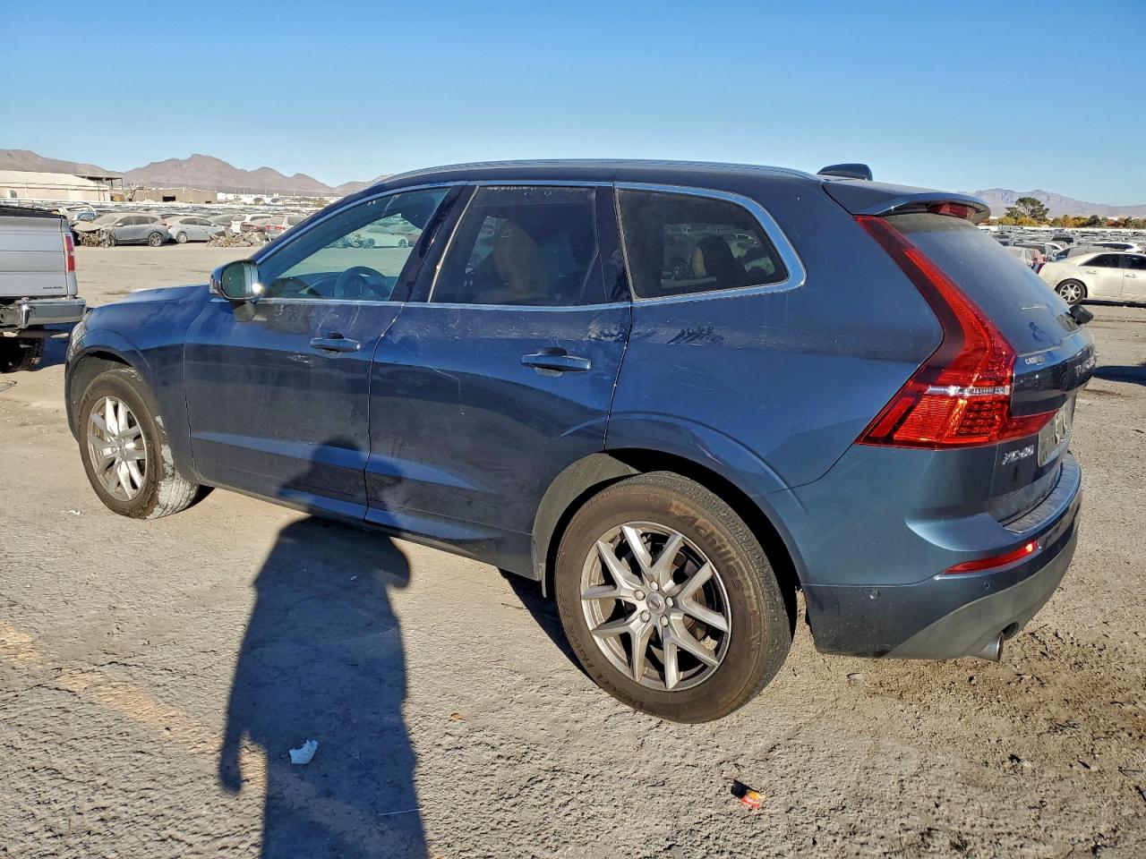 2019 VOLVO XC60 T5 MOMENTUM photo 3