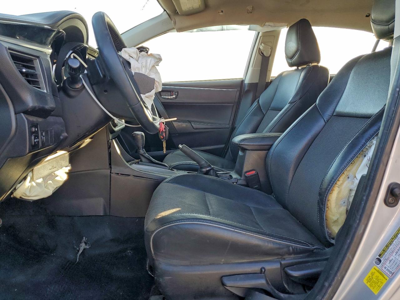 2014 TOYOTA COROLLA L photo 13