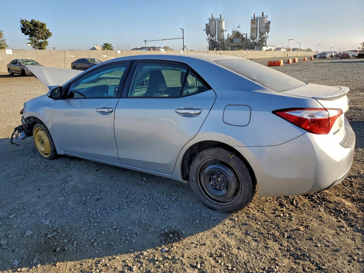 2014 TOYOTA COROLLA L photo 3