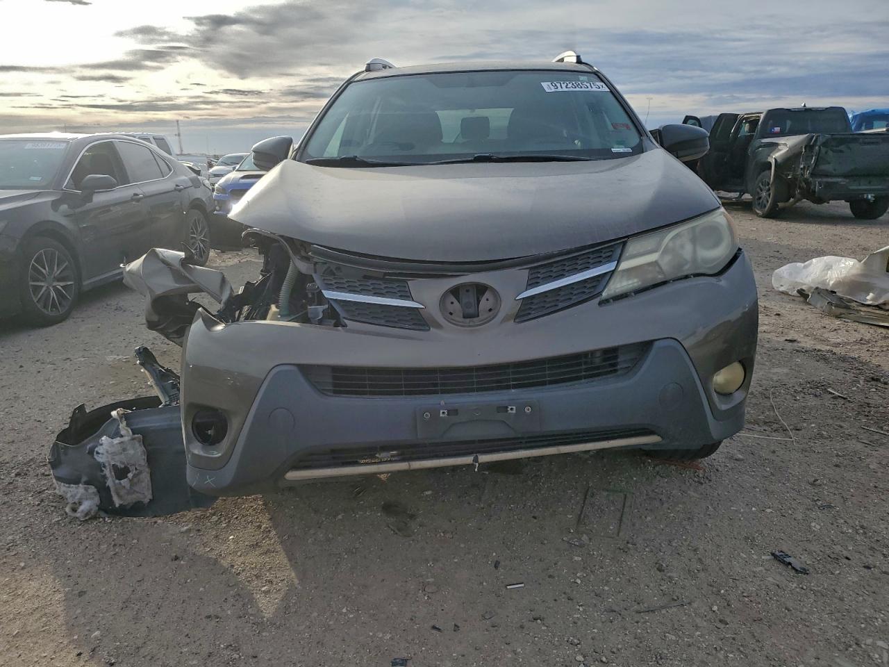 2015 TOYOTA RAV4 LE photo 9