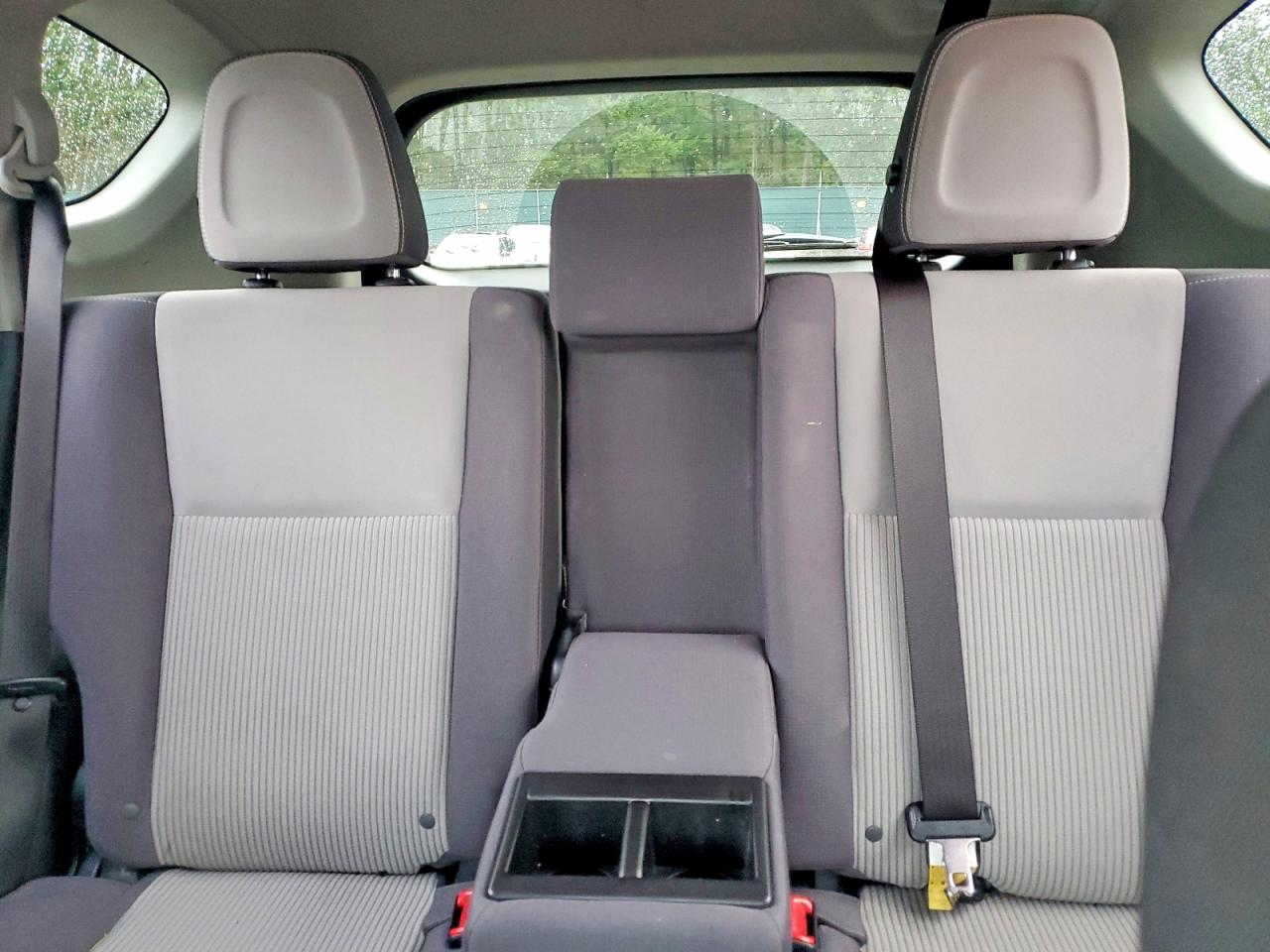 2013 TOYOTA RAV4 XLE photo 19