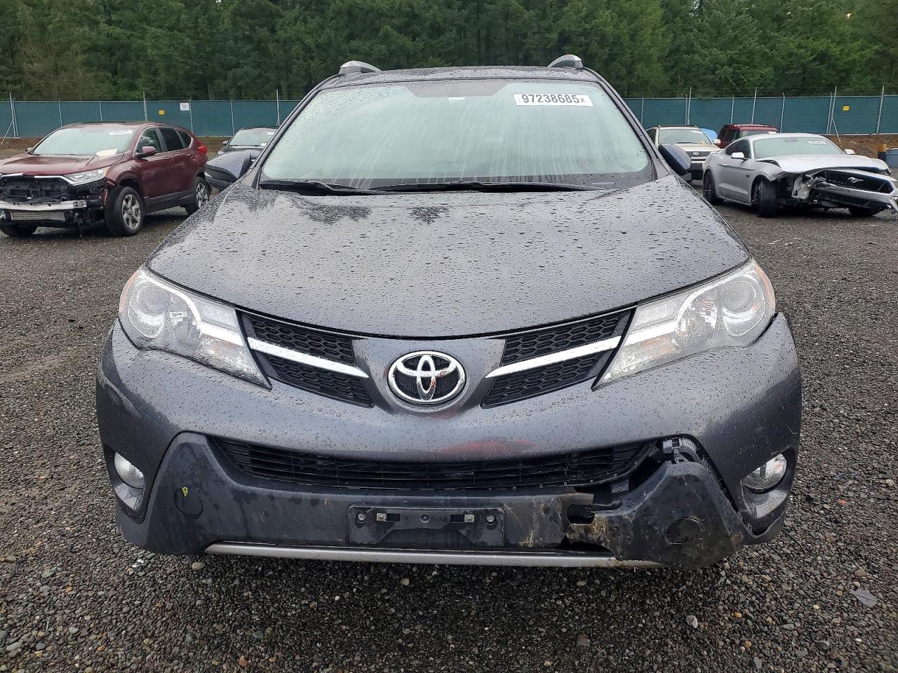 2013 TOYOTA RAV4 XLE photo 9