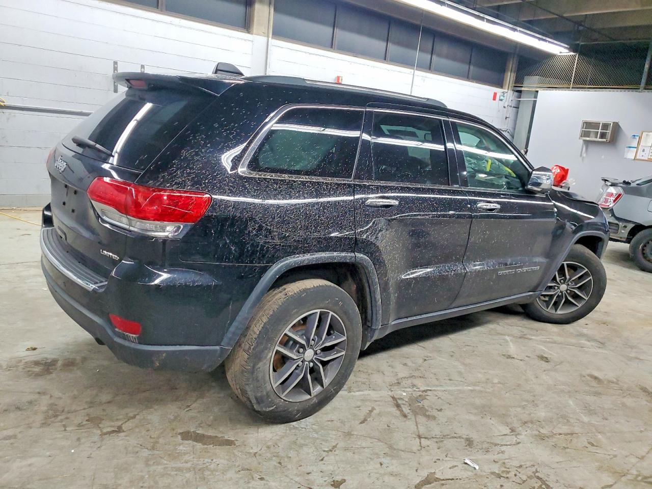 2018 JEEP GRAND CHEROKEE LIMITED photo 3