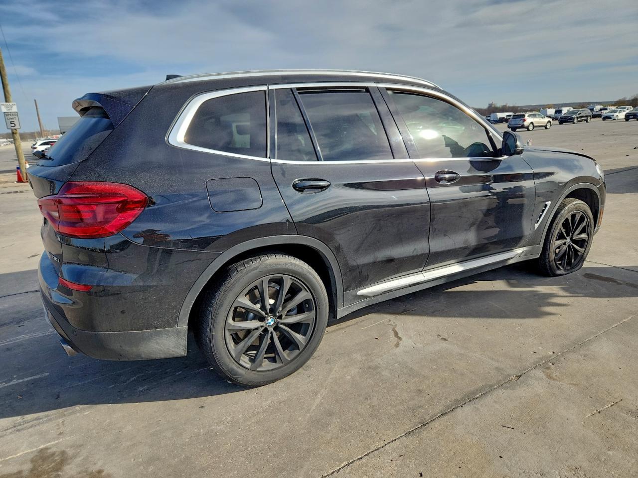 2019 BMW X3 SDRIVE30I photo 3