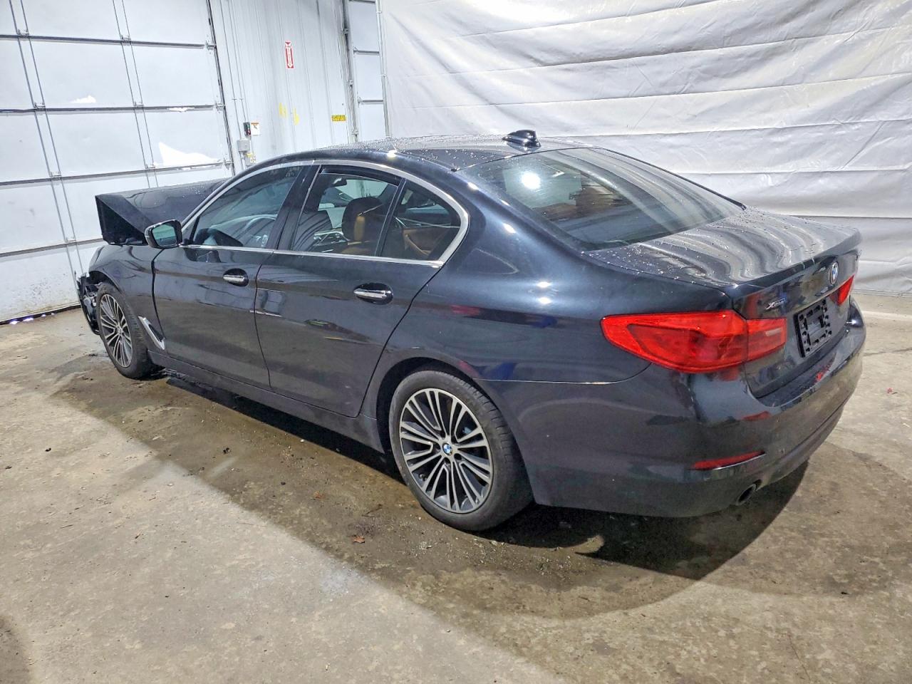 2018 BMW 530 XI photo 2