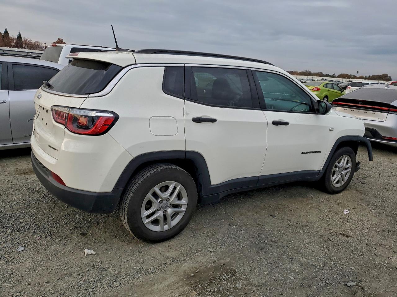 2019 JEEP COMPASS SPORT photo 3