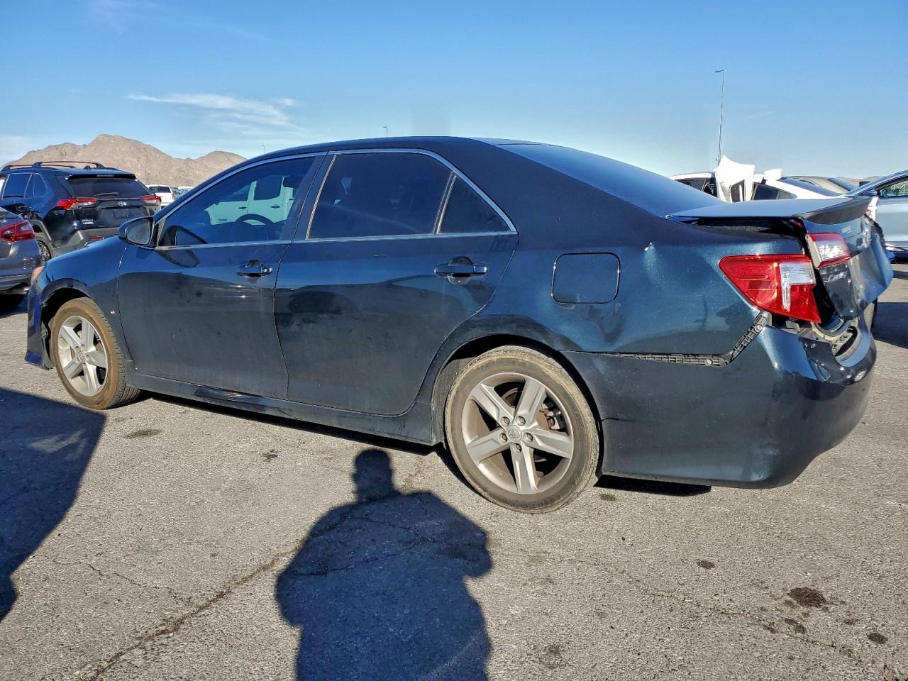 2013 TOYOTA CAMRY L photo 4