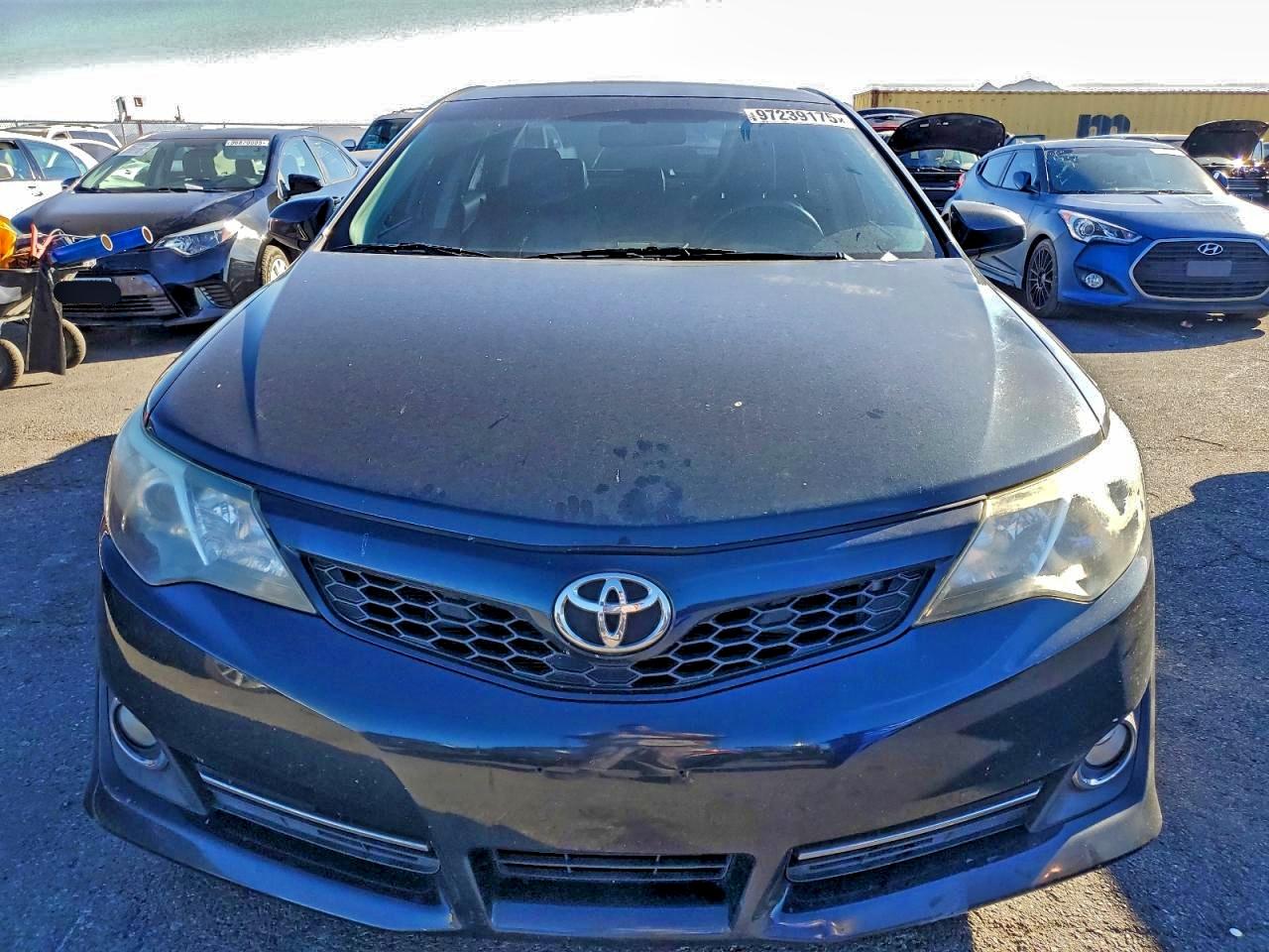 2013 TOYOTA CAMRY L photo 13