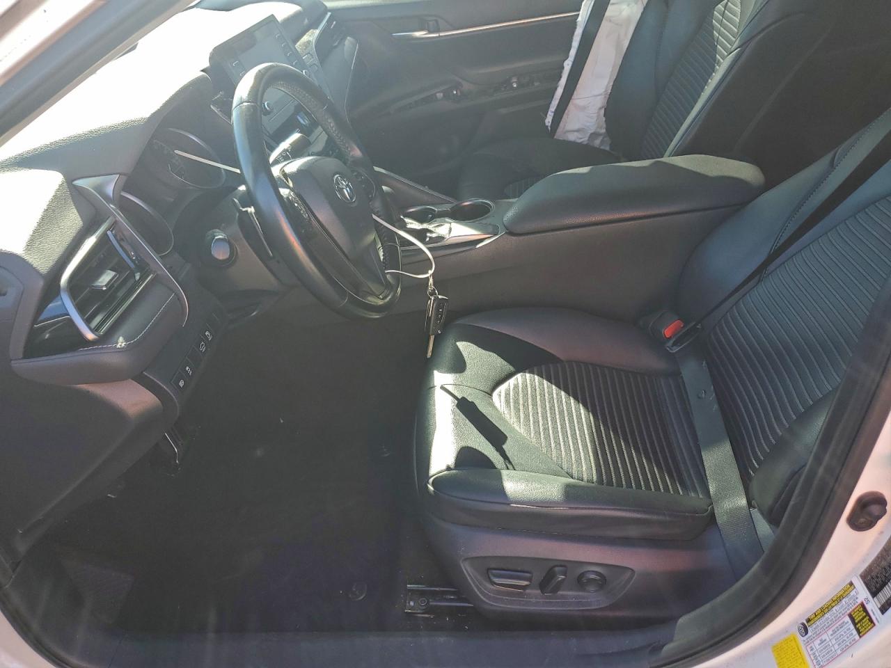 2021 TOYOTA CAMRY SE photo 19