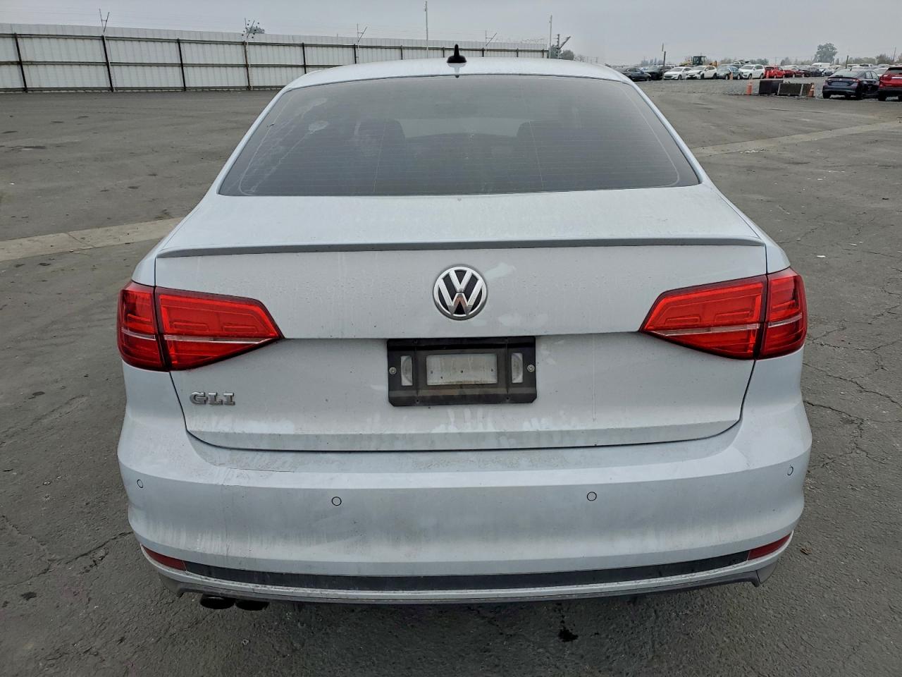 2017 VOLKSWAGEN JETTA GLI photo 11