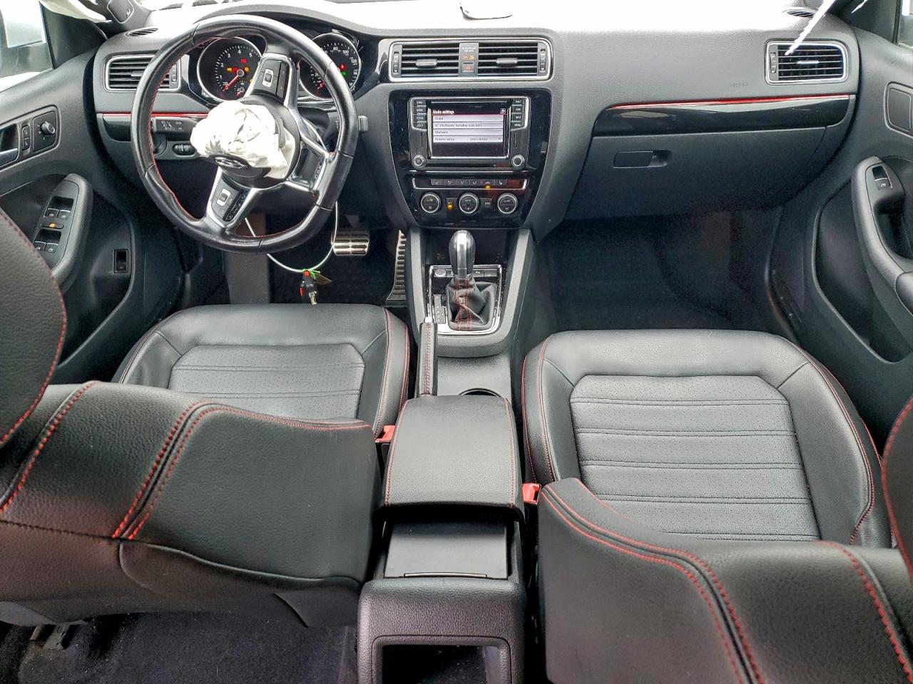 2017 VOLKSWAGEN JETTA GLI photo 15