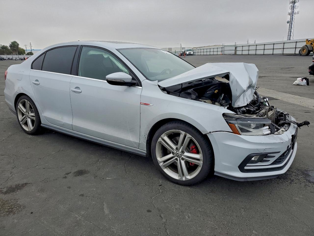 2017 VOLKSWAGEN JETTA GLI photo 7