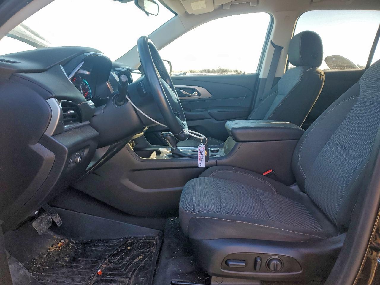 2019 CHEVROLET TRAVERSE LT photo 13