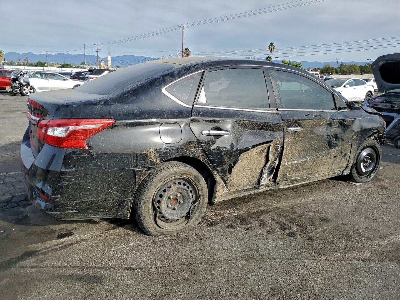 2017 NISSAN SENTRA S photo 3