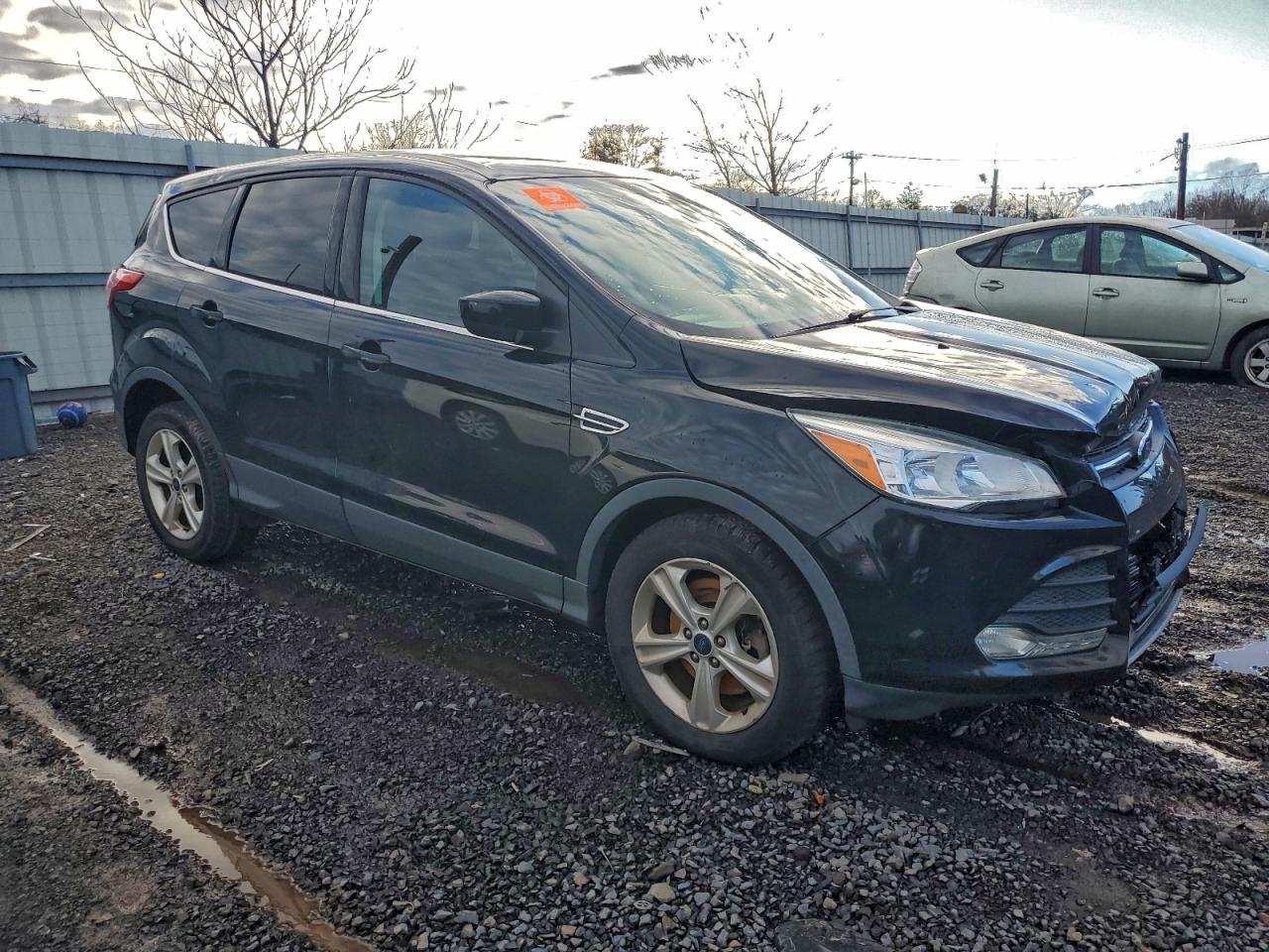 2016 FORD ESCAPE SE photo 4