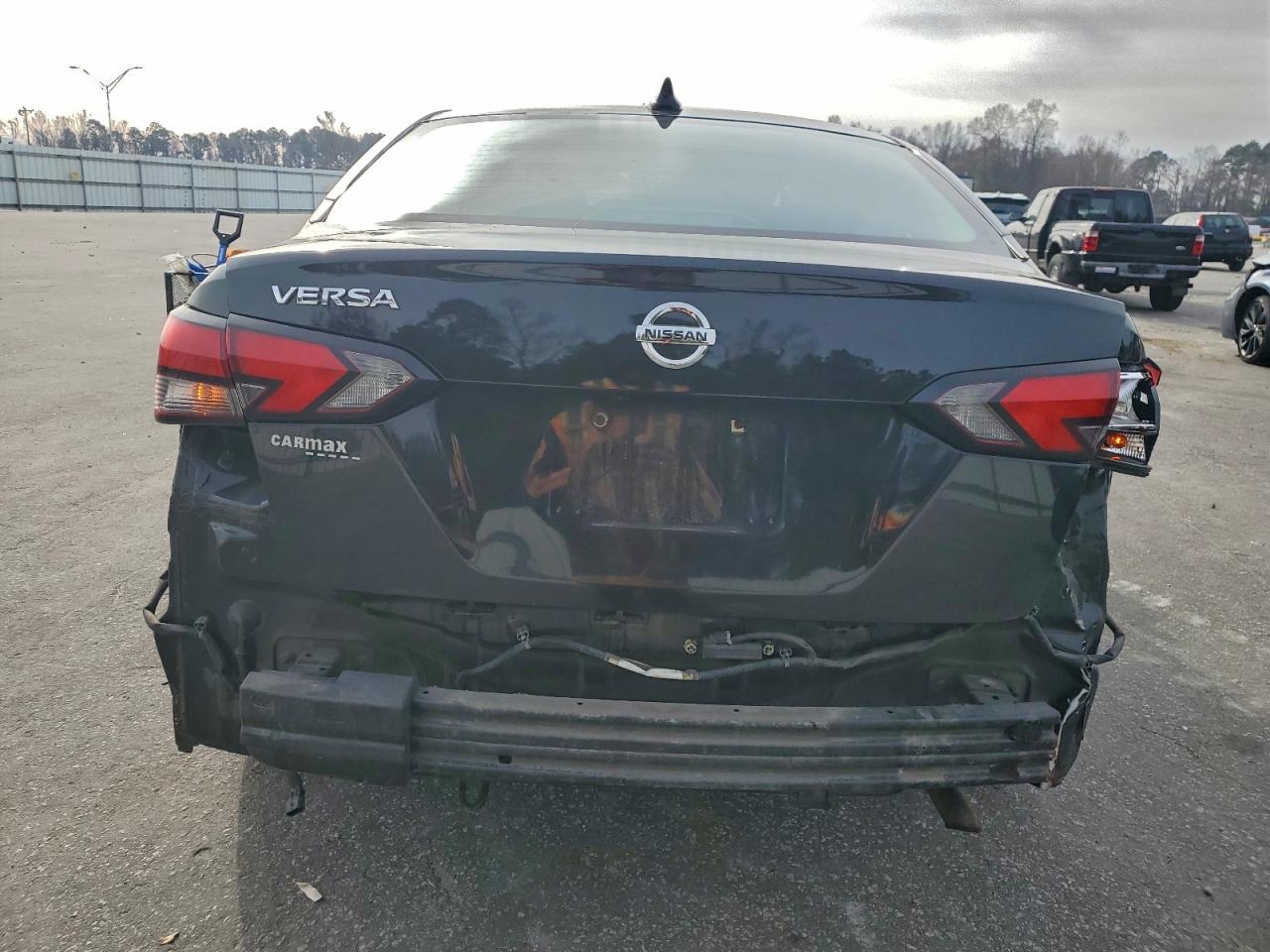 2021 NISSAN VERSA SV photo 11
