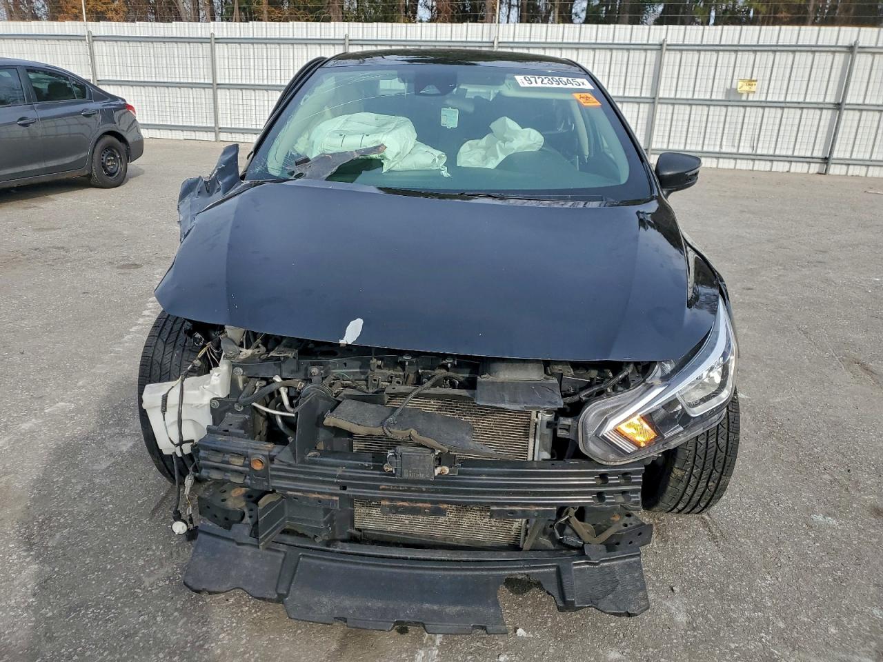 2021 NISSAN VERSA SV photo 9