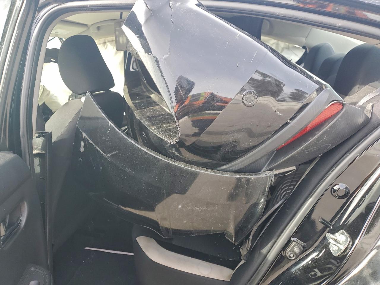 2021 NISSAN VERSA SV photo 19