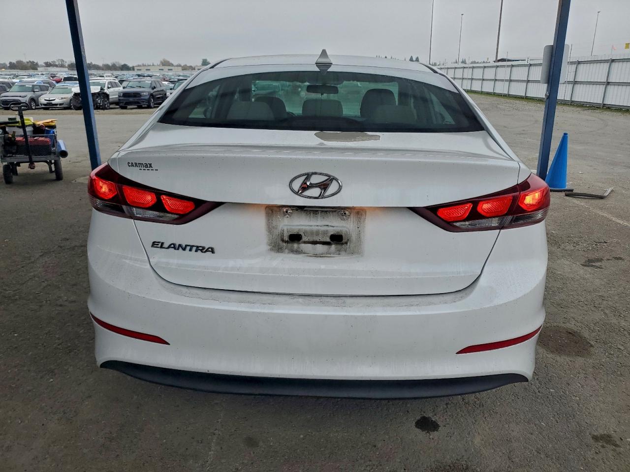 2017 HYUNDAI ELANTRA SE photo 11