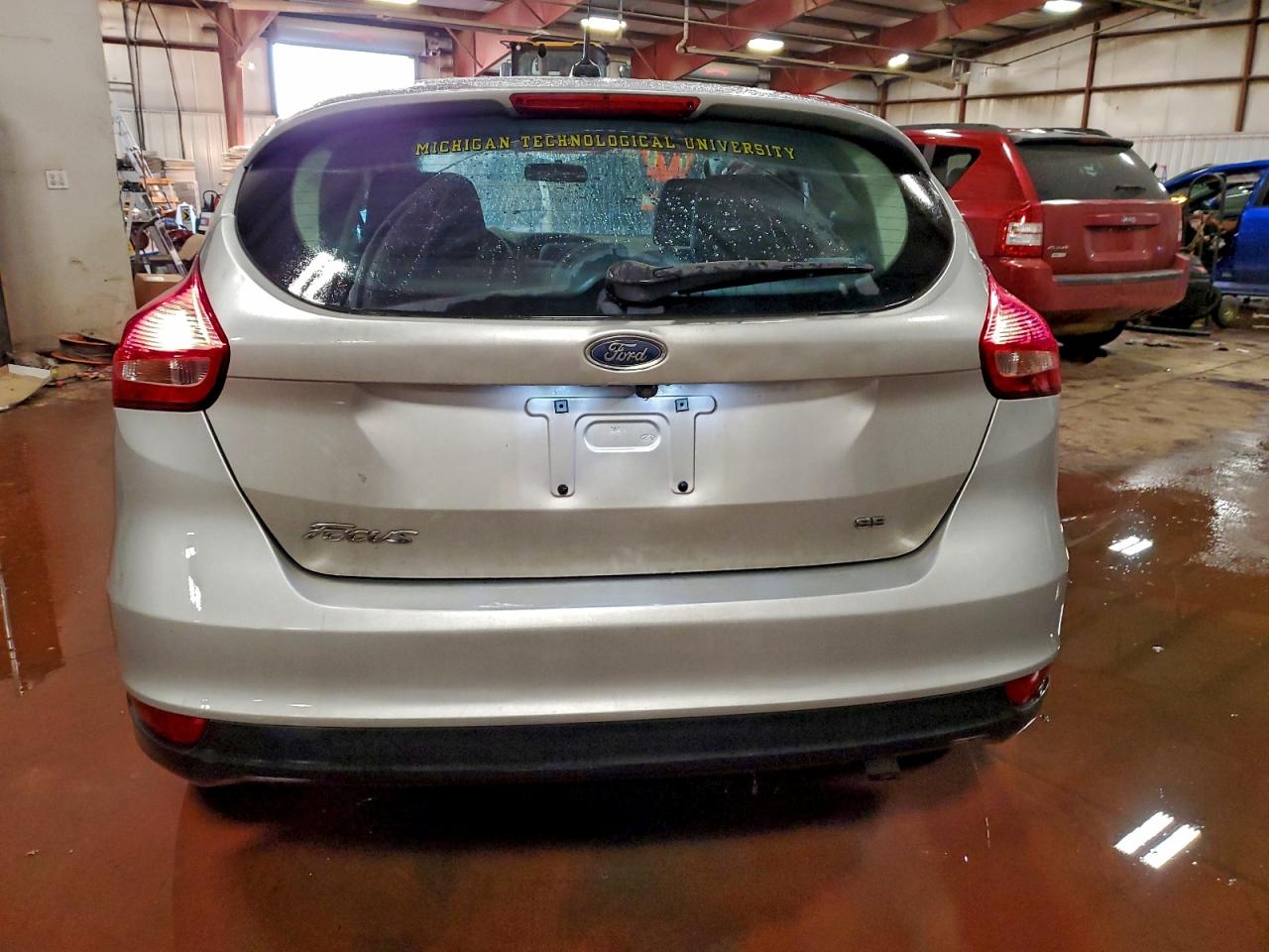 2017 FORD FOCUS SE photo 11