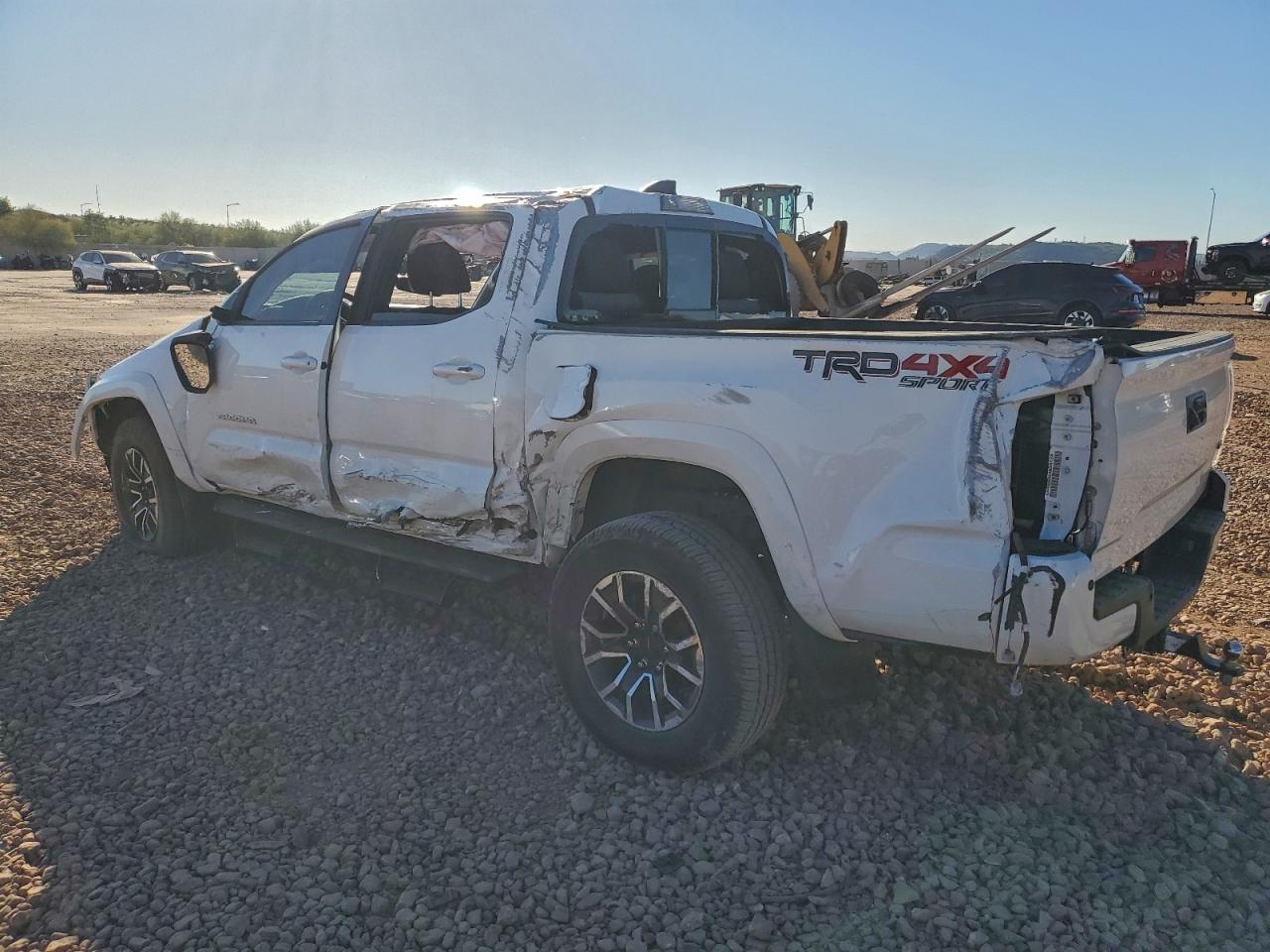 2021 TOYOTA TACOMA DOUBLE CAB photo 2