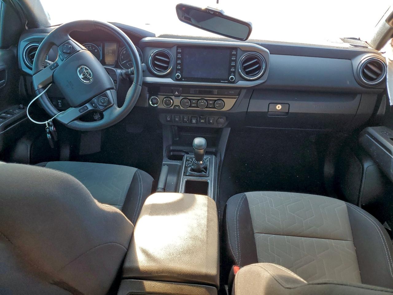 2021 TOYOTA TACOMA DOUBLE CAB photo 8