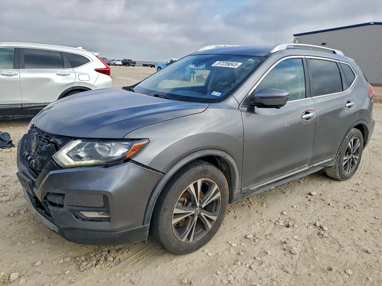 2018 NISSAN ROGUE