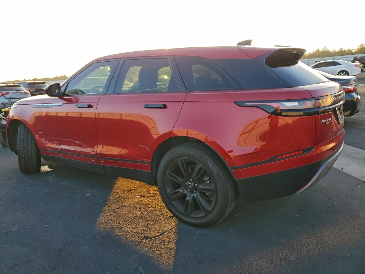 2020 LAND ROVER RANGE ROVER VELAR S photo 4