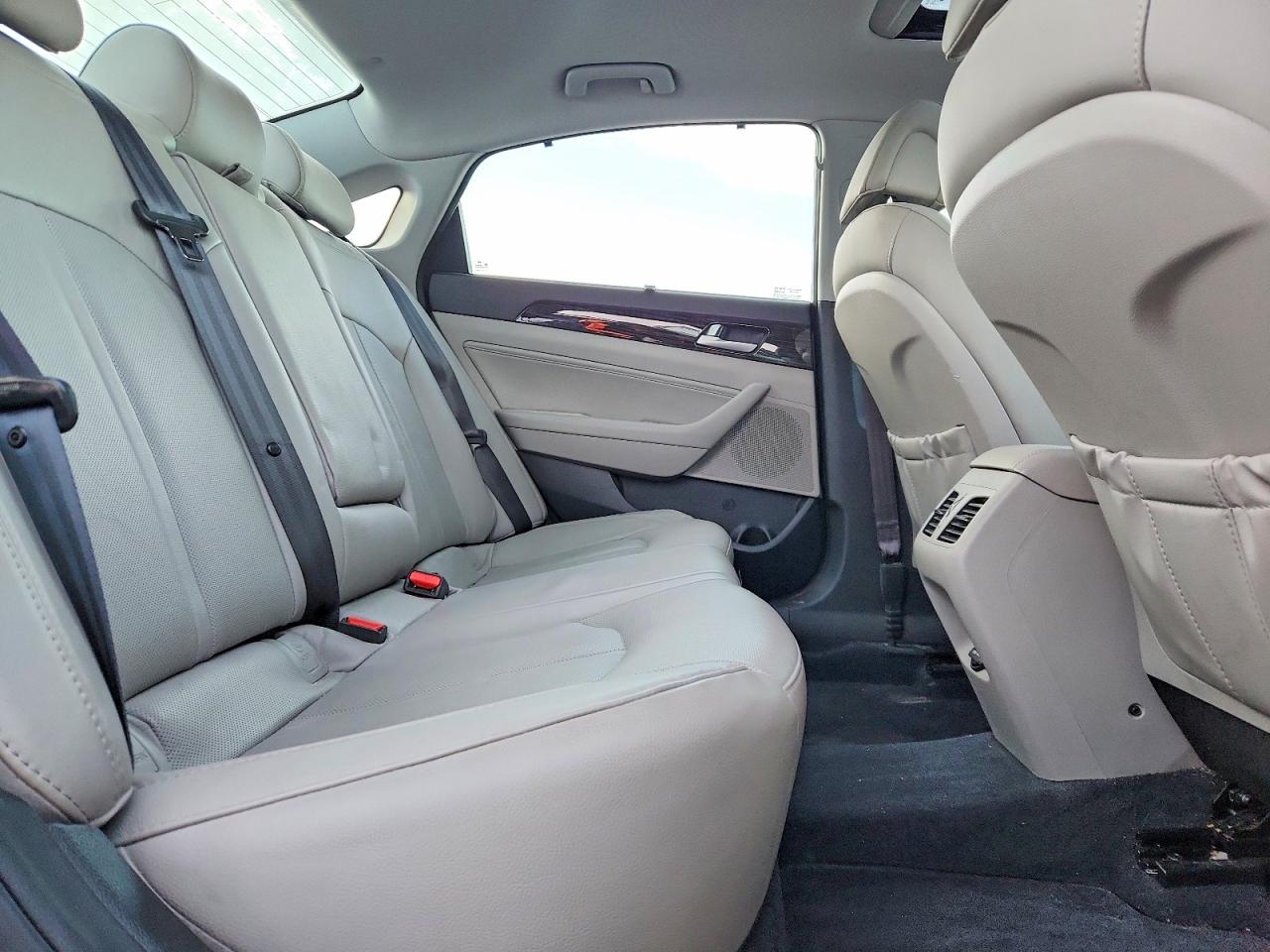 2017 HYUNDAI SONATA SPORT photo 19