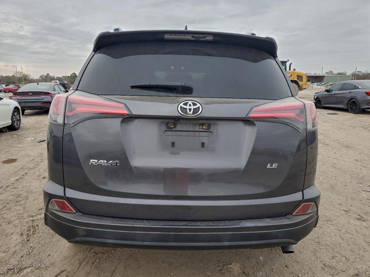 2016 TOYOTA RAV4 LE photo 16