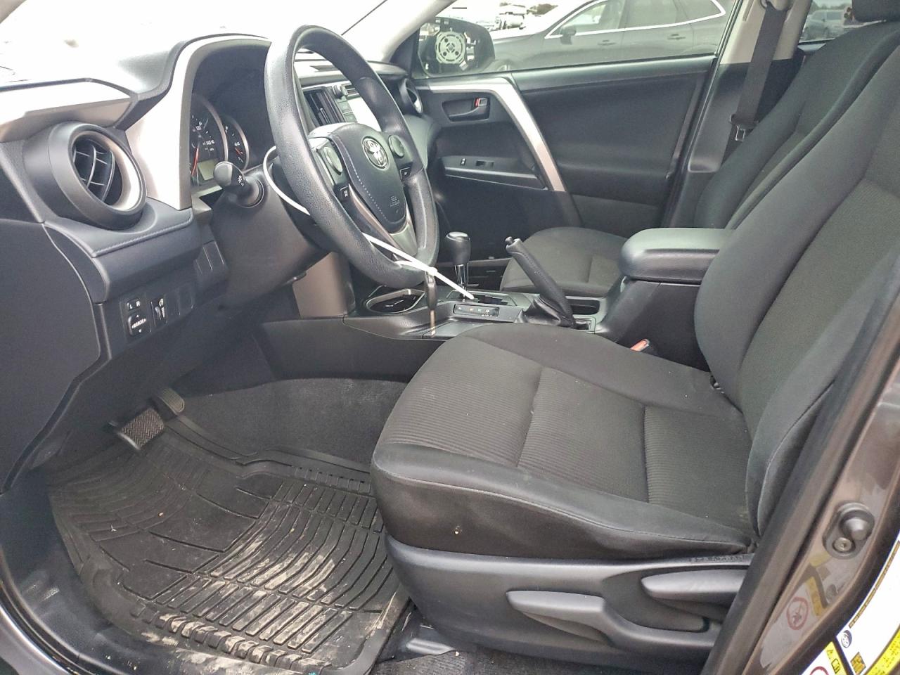 2016 TOYOTA RAV4 LE photo 19