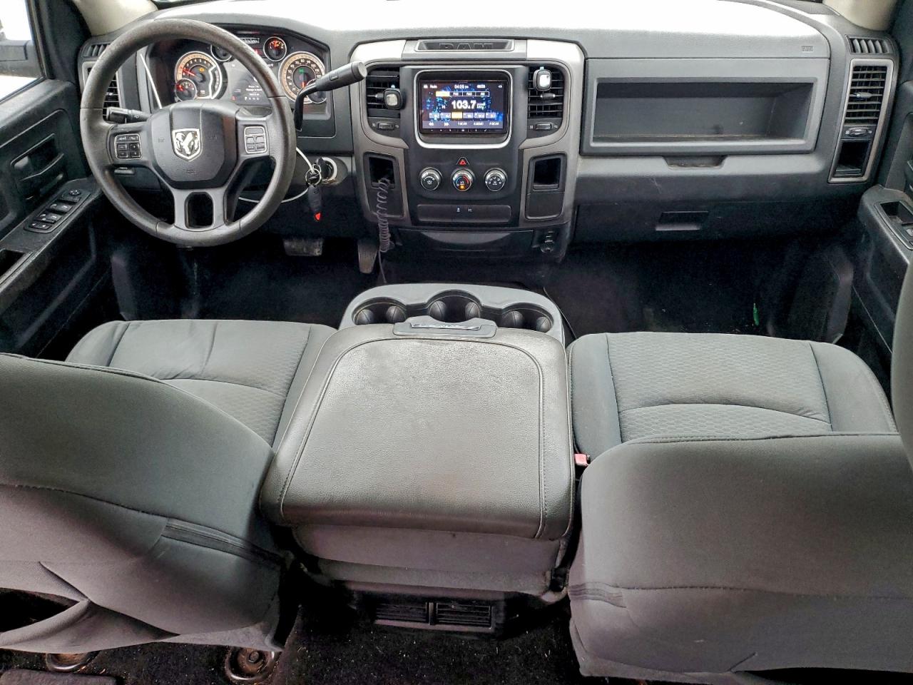 2013 RAM 1500 ST photo 15