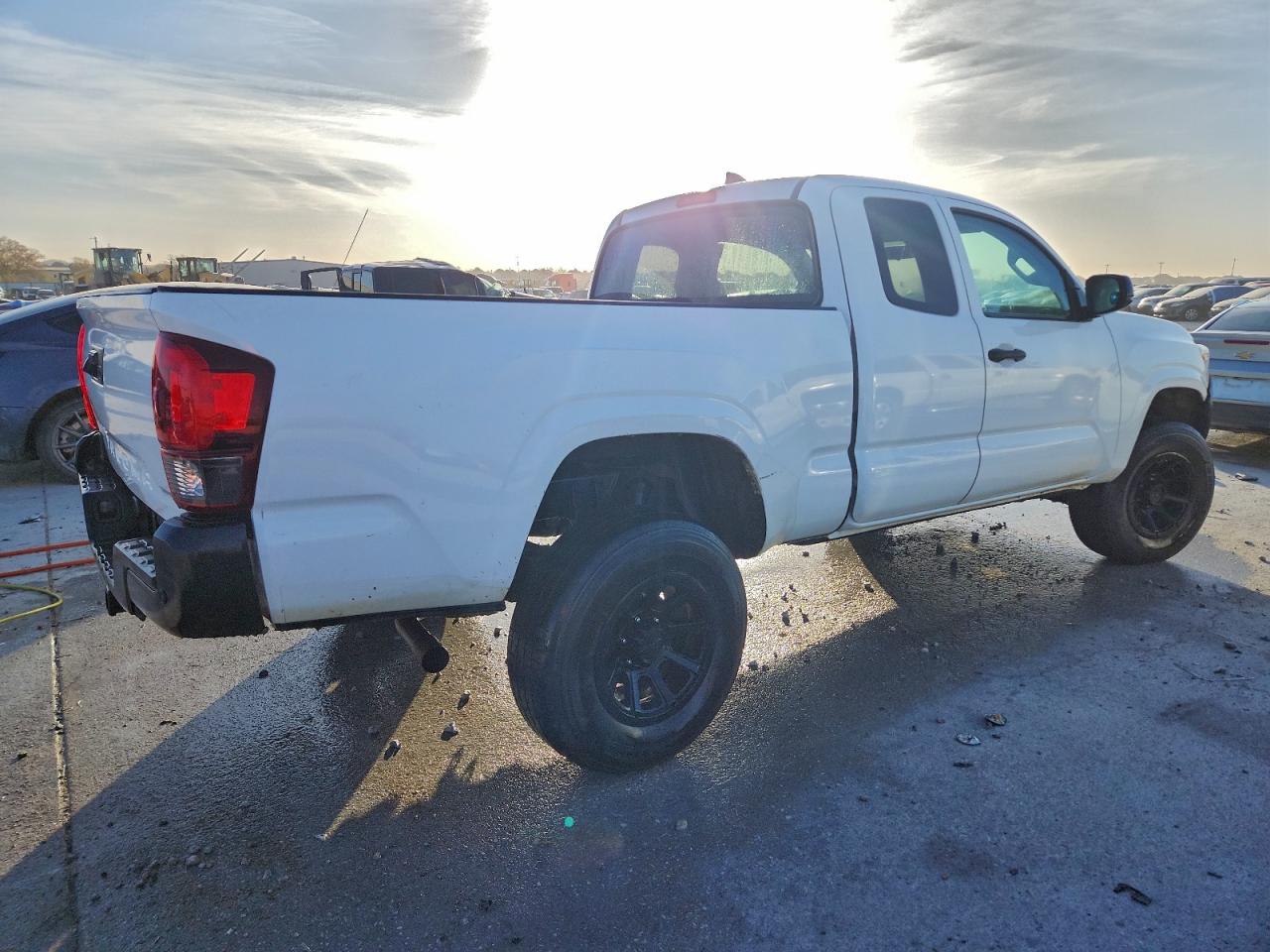 2019 TOYOTA TACOMA SR photo 3