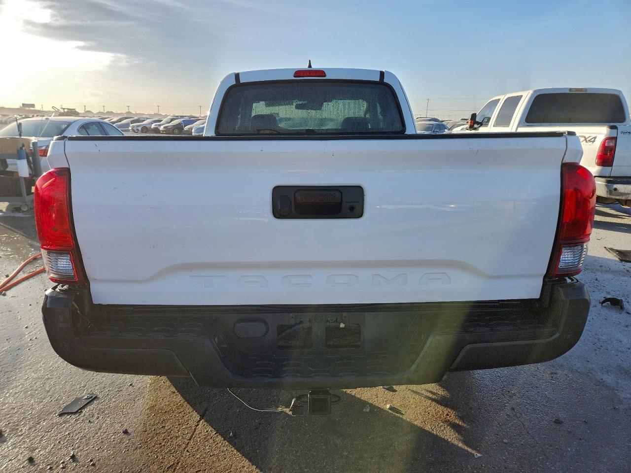 2019 TOYOTA TACOMA SR photo 6