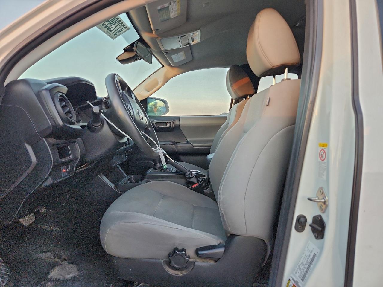 2019 TOYOTA TACOMA SR photo 7