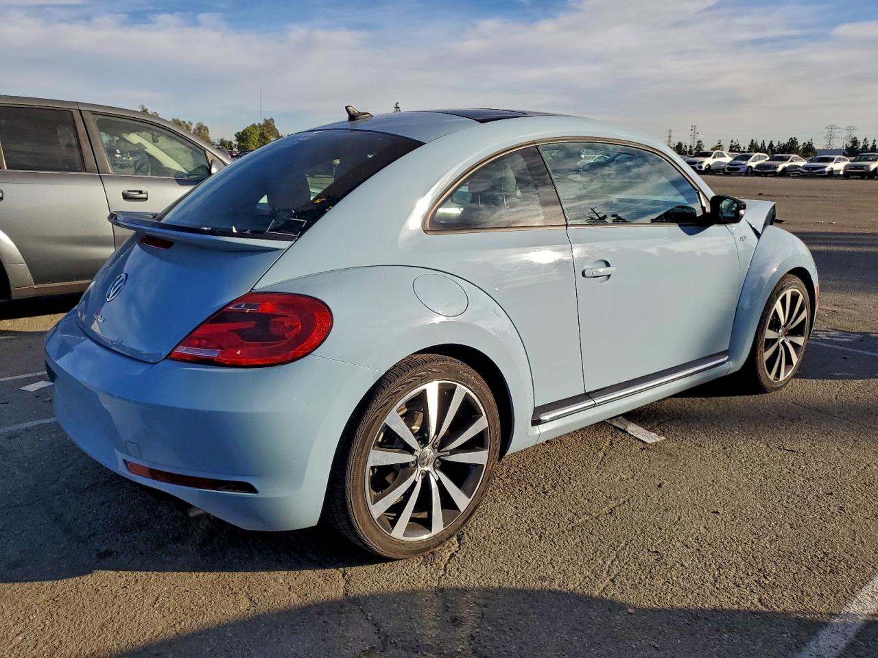 2015 VOLKSWAGEN BEETLE R-LINE photo 5