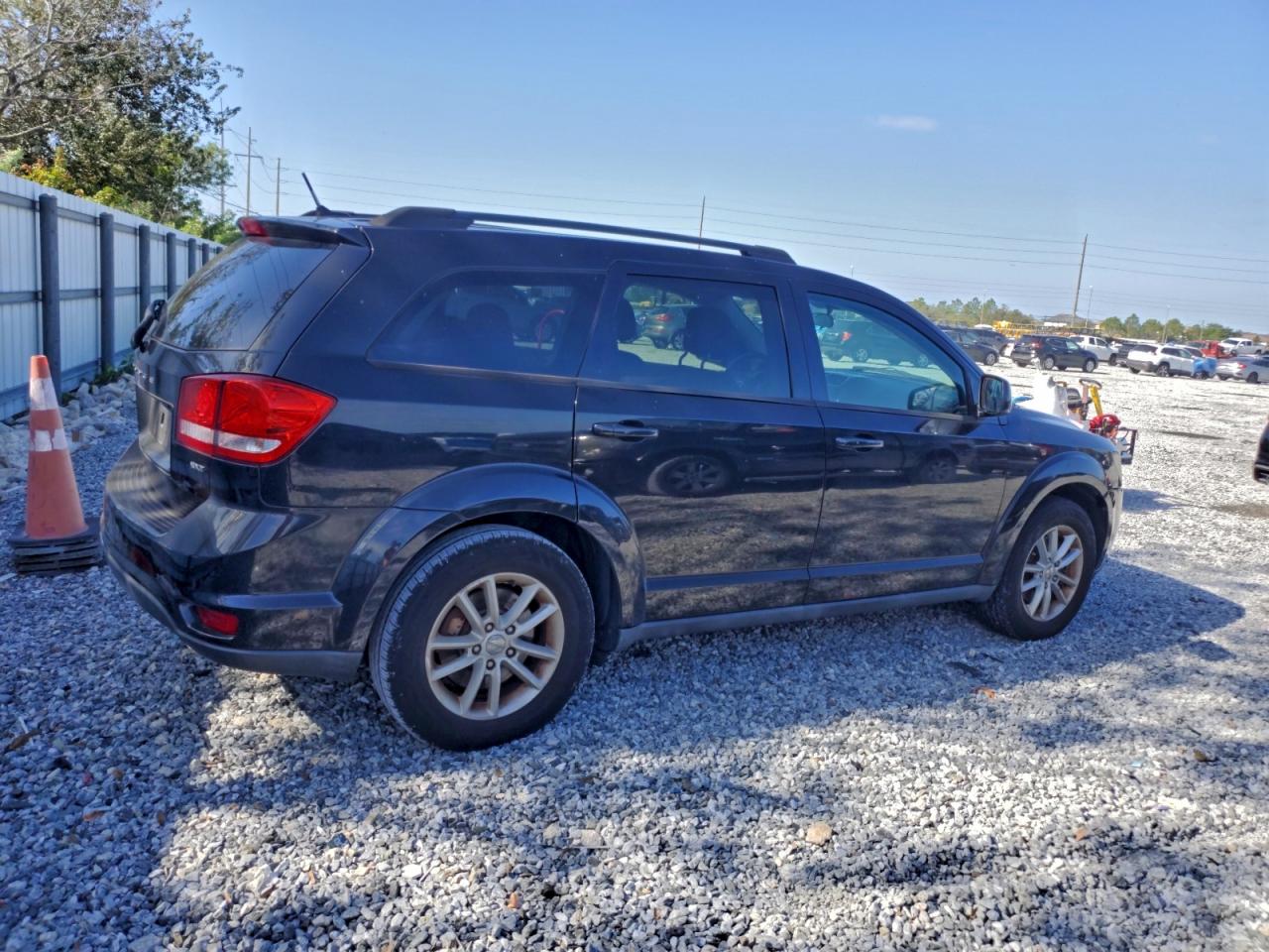 2013 DODGE JOURNEY SXT photo 5