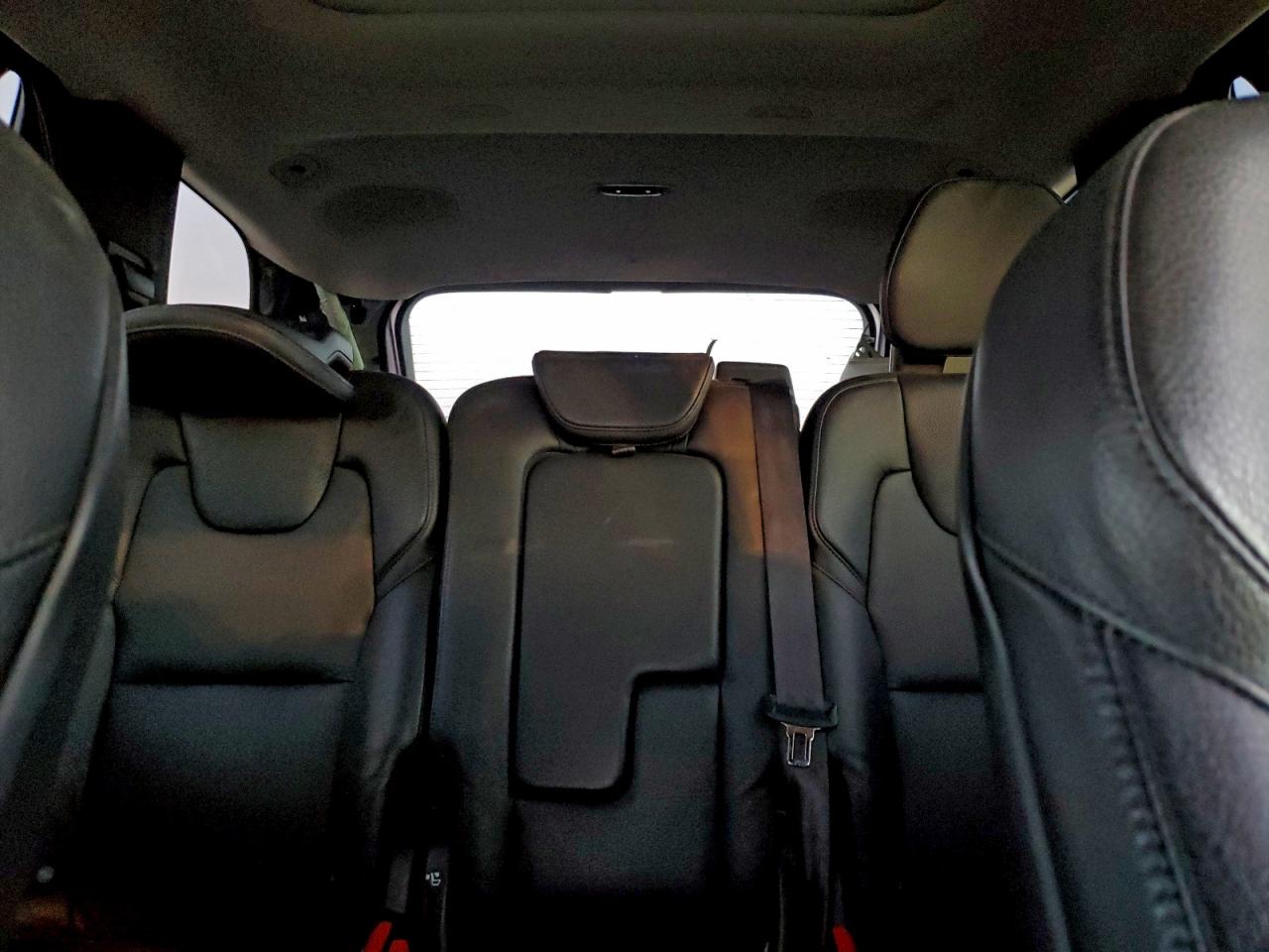 2019 VOLVO XC90 T6 MOMENTUM photo 10