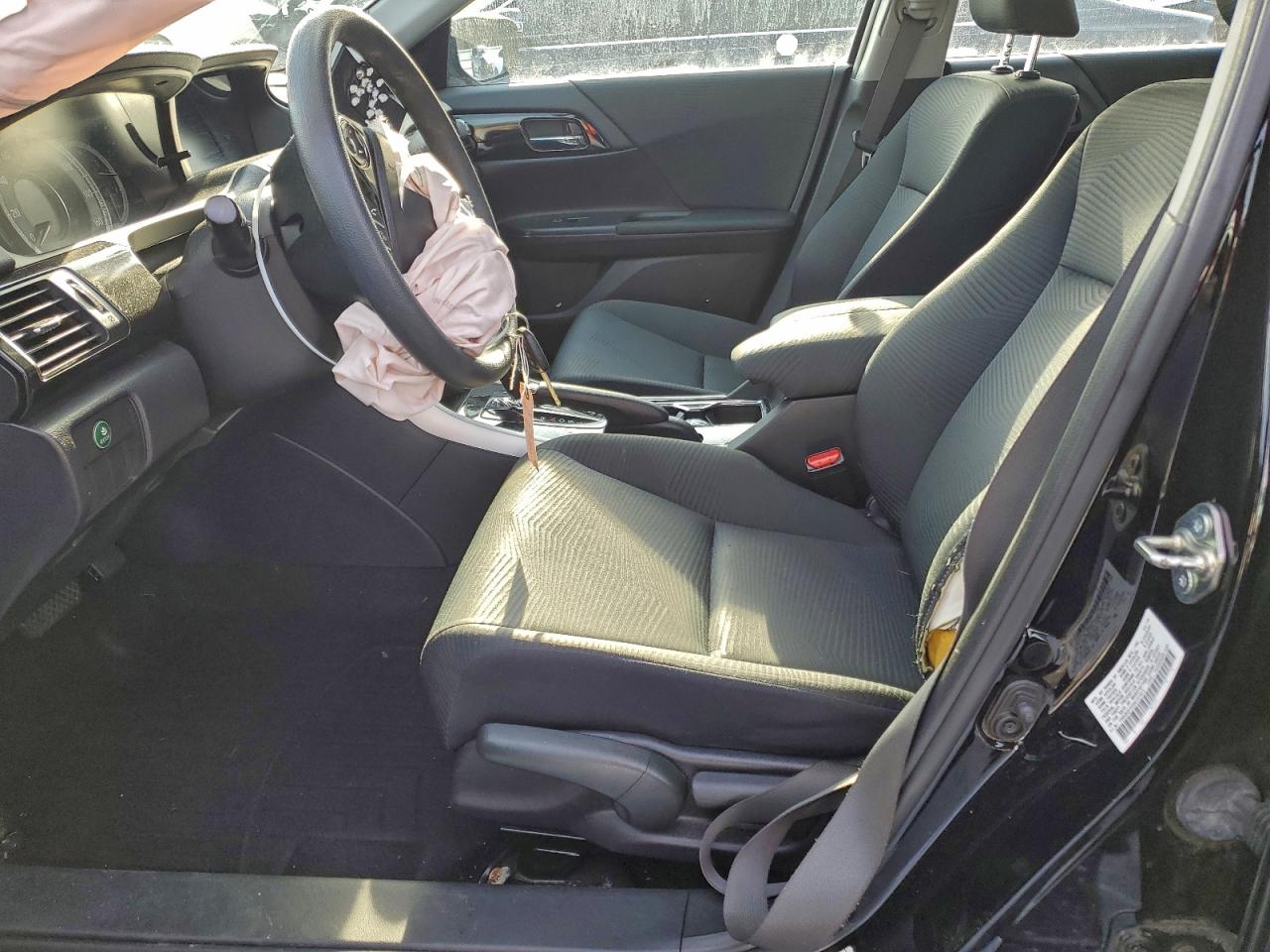 2016 HONDA ACCORD LX photo 7