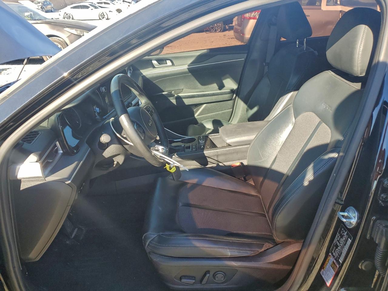 2023 KIA K5 GT LINE photo 13
