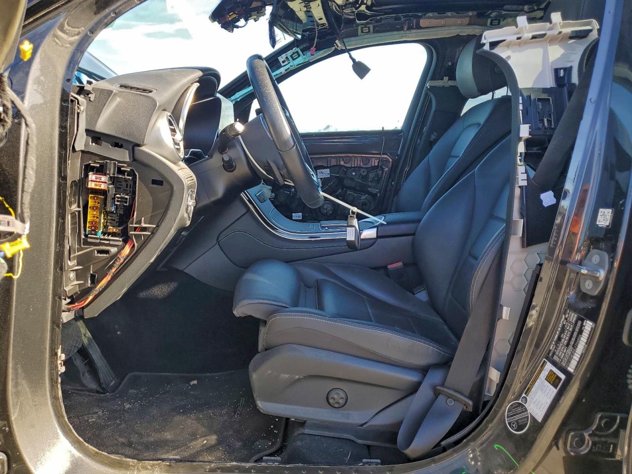 2020 MERCEDES-BENZ GLC 300 photo 13