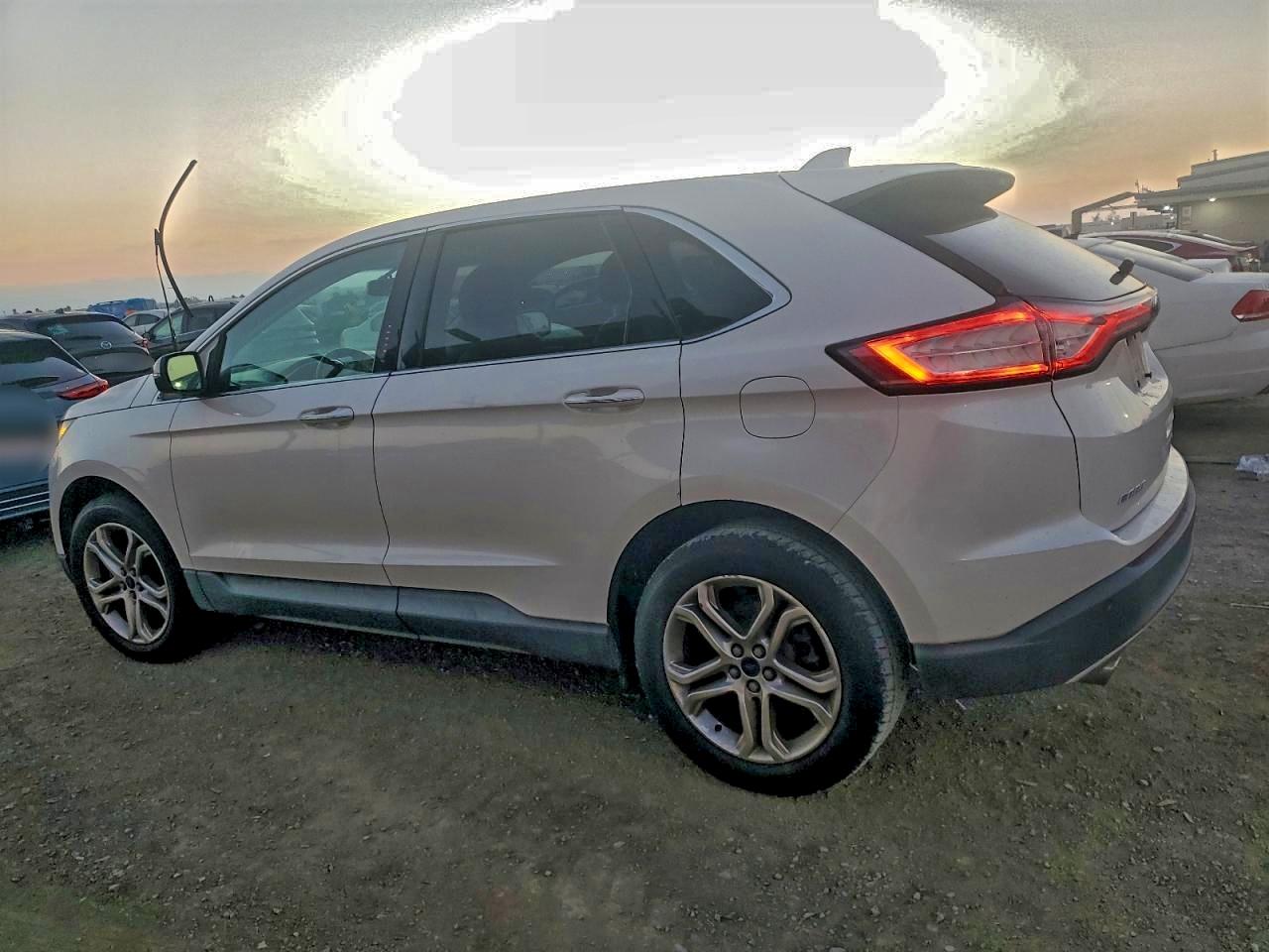 2015 FORD EDGE TITANIUM photo 2